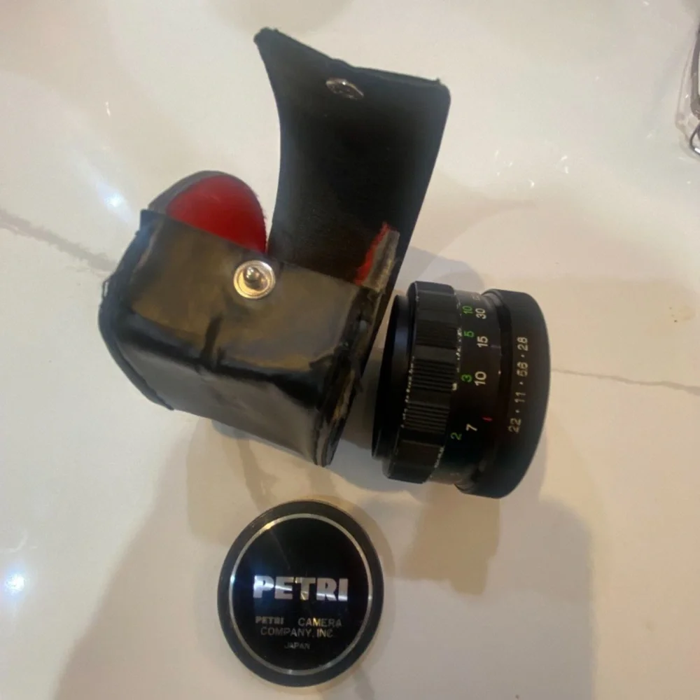 Petri 55mm Lens f2.8 Cap